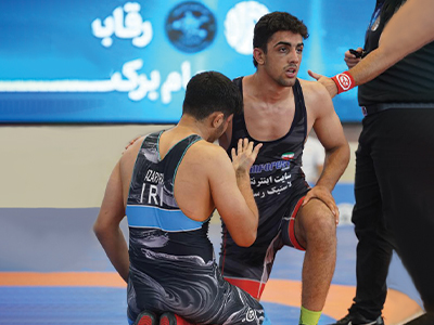 لاستیک رسان حامی جوانان قهرمان